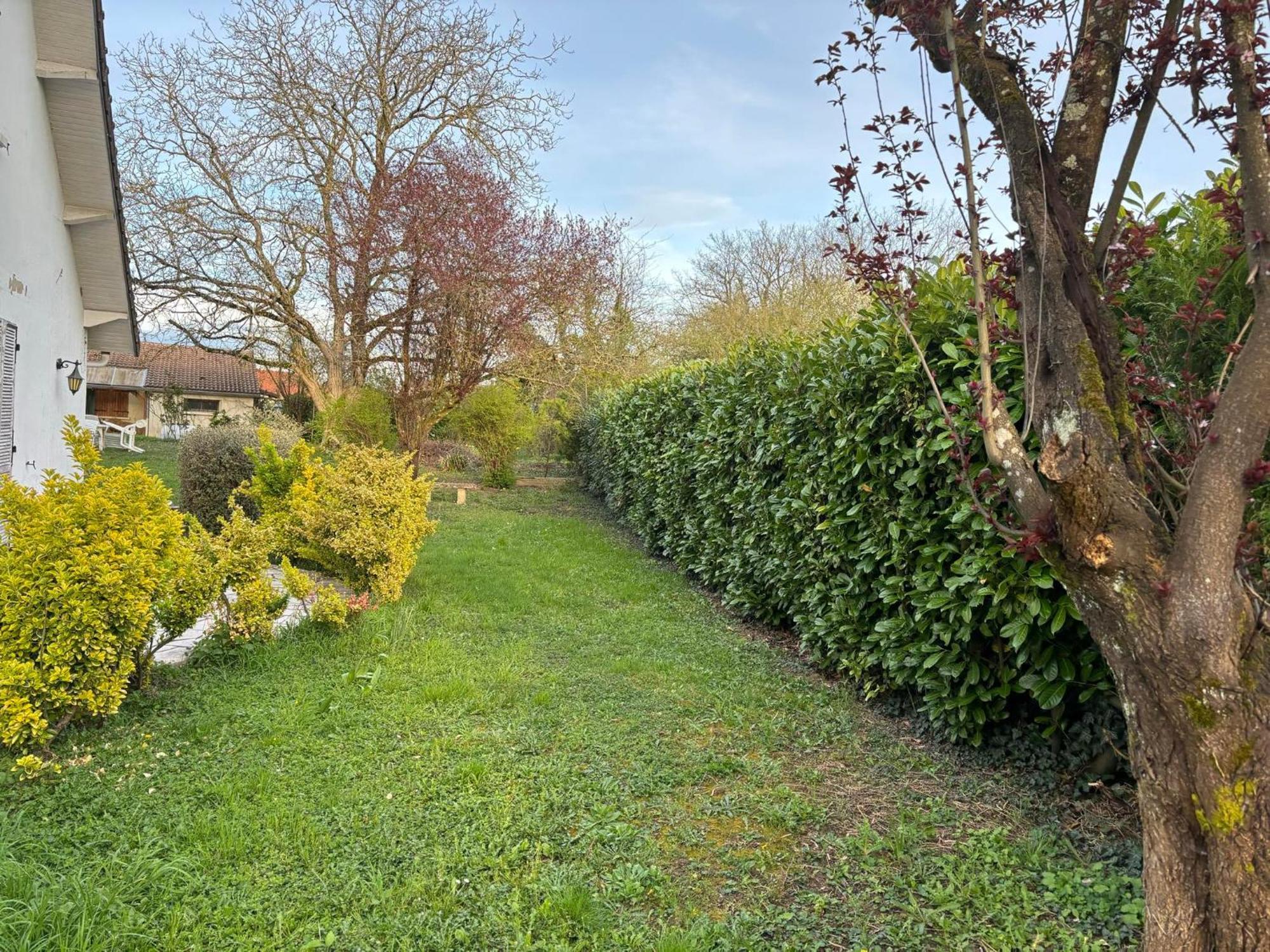 Agreable Maison De Avec A Proximite Appartement *